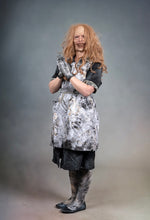 Load image into Gallery viewer, Maid (L)